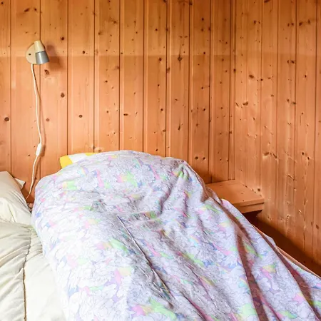 3 Bedroom Cozy In *