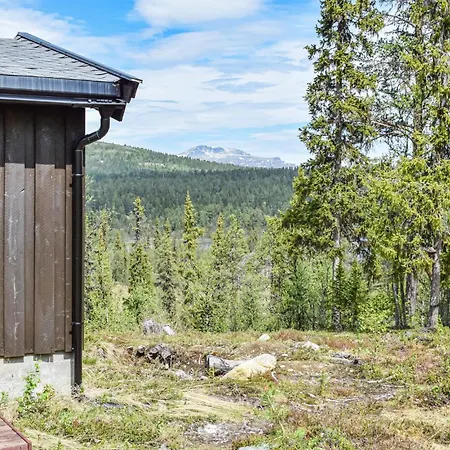 3 Bedroom Cozy In *